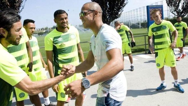 它更涉及到 它更涉及到