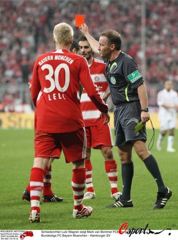 亚细安足球锦标赛：我国雄狮队2比4遭卫冕冠军泰国队逆转胜.